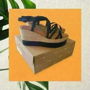 Zodiac Women's Yolanda Sandal Size 10 M